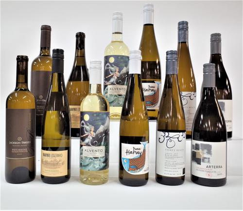 12 BOTTLES CANADIAN WHITE WINE