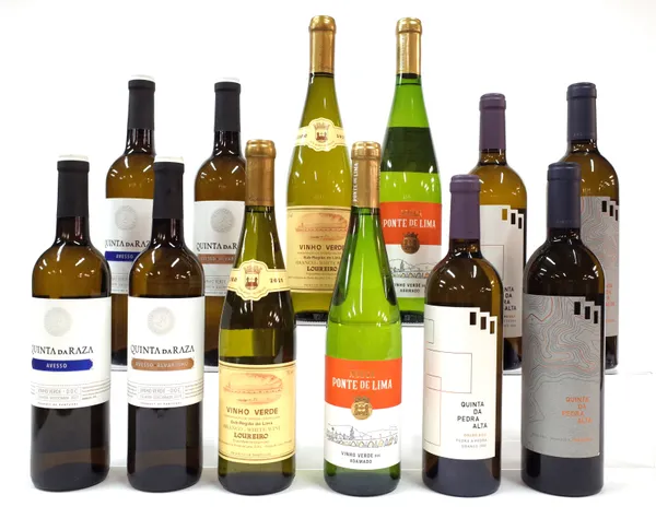 10 BOTTLES PORTUGUESE WHITE WINE