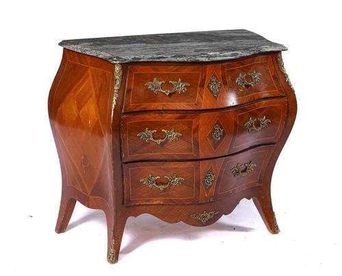 A LOUIS XV STYLE COMMODE