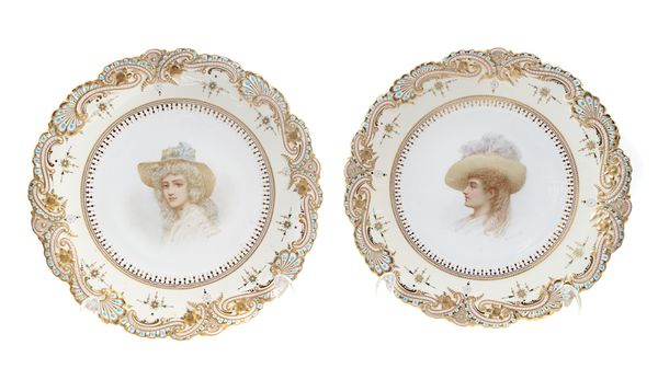 A PAIR OF COPELAND `JEWELLED 'BONE CHINA DESSERT PLATES (2)