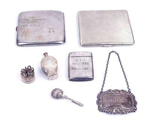 A SILVER CIGARETTE CASE AND SIX FURTHER ITEMS (7)