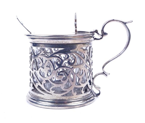 A VICTORIAN SILVER MUSTARD POT