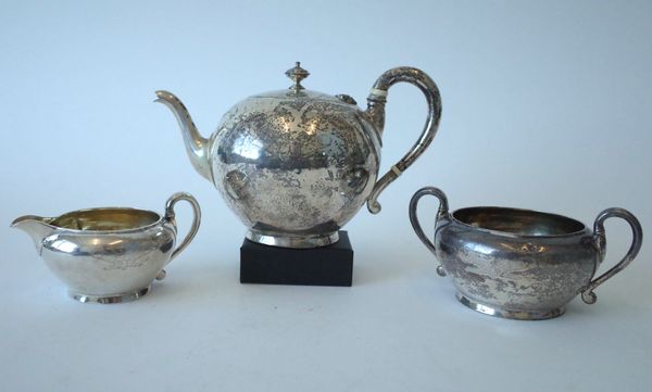 A VICTORIAN SILVER THREE PIECE TEA SET