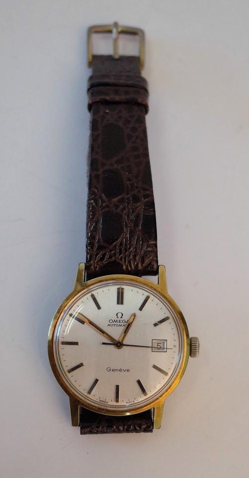 A GENTLEMAN'S OMEGA GENEVE AUTOMATIC WRISTWATCH