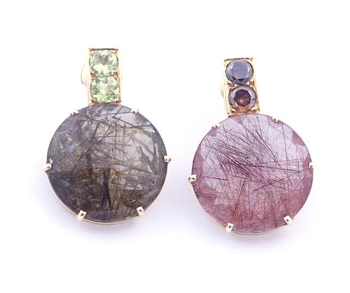A PAIR OF GOLD AND GEMSTONE SET EARRINGS