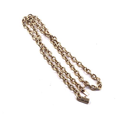 A 14CT GOLD OVAL LINK NECKCHAIN