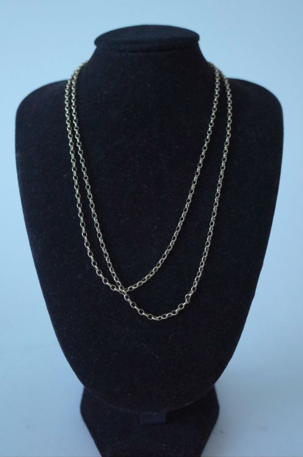 A 9CT GOLD OVAL LINK NECKCHAIN