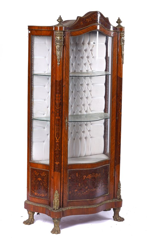 AN EARLY 20TH CENTURY GILT METAL MOUNTED MARQUETRY INLAID KINGWOOD VITRINE