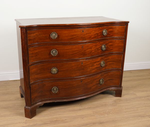 A LARGE GEORGE III MAHOGANY SERPENTINE GRADUATED FOUR DRAWER CHEST