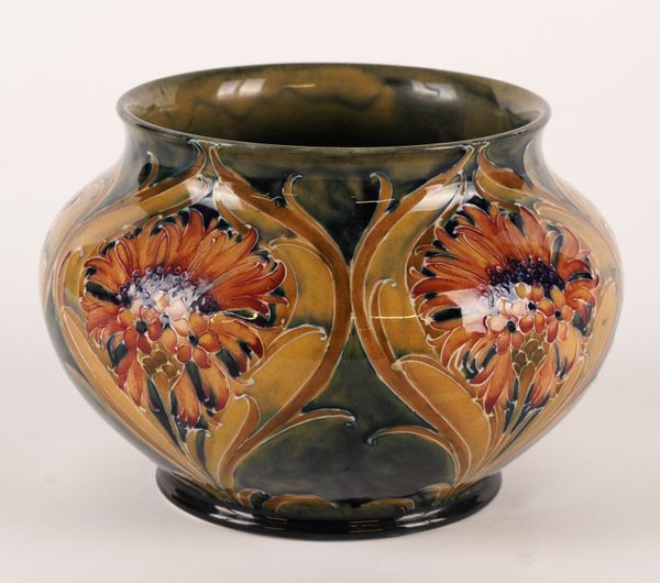 A MOORCROFT MACINTYRE VASE