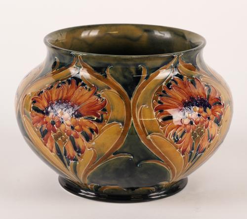 A MOORCROFT MACINTYRE VASE
