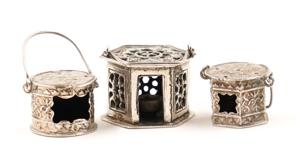 THREE MINIATURE SILVER BRAZIERS (3)