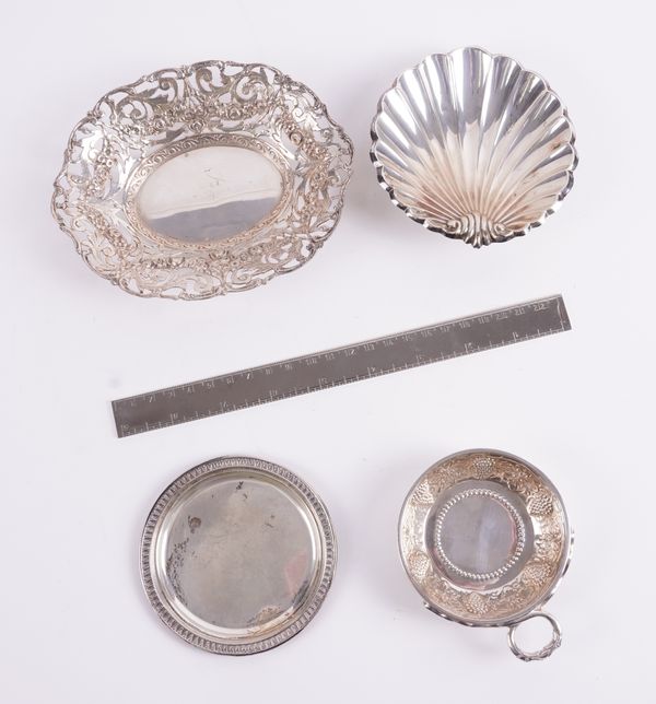 A GROUP OF SILVER, FOREIGN AND PLATED WARES (5)