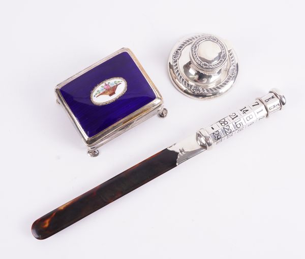 A SILVER AND BLACK ENAMEL HANDLED TORTOISESHELL BLADED PAPER KNIFE AND TWO FURTHER ITEMS (3)