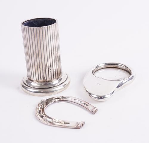 A GUCCI SILVER MOUNTED MAGNIFYING GLASS AND TWO FURTHER ITEMS (3)