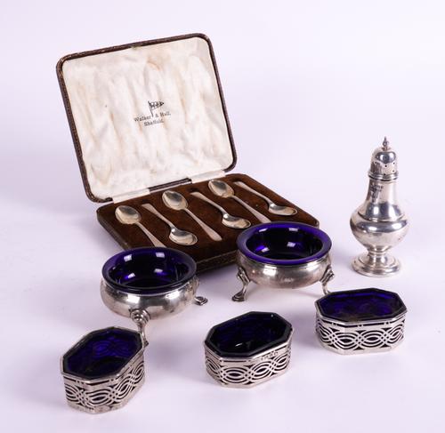 A SET OF SIX SILVER COFFEE SPOONS AND A GROUP OF SILVER CONDIMENTS (7)