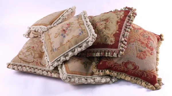 A GROUP OF ASSORTED CHELSEA TEXTILES AUBUSSON STYLE TAPESTRY CUSHIONS (9)