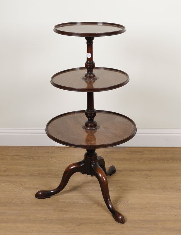 A GEORGE III GRADUATED CIRCULAR MAHOGANY THREE TIER DUMB WAITER ON TRIPOD BASE