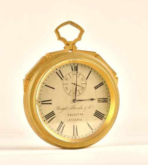 A VICTORIAN ENGRAVED GILT-BRASS DESK TIMEPIECE