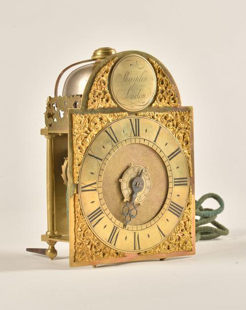 A LATE GEORGE II/EARLY GEORGE III MINIATURE HOOK AND SPIKE BRASS LANTERN TIMEPIECE WITH ALARM
