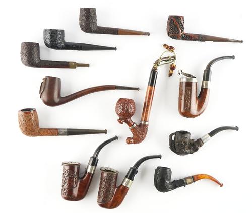 TWELVE CARVED WOOD PIPES (12)
