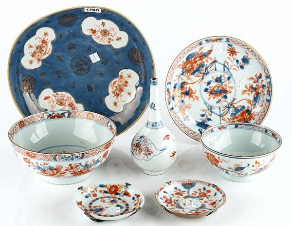 A group of seven pieces of Chinese Imari porcelain