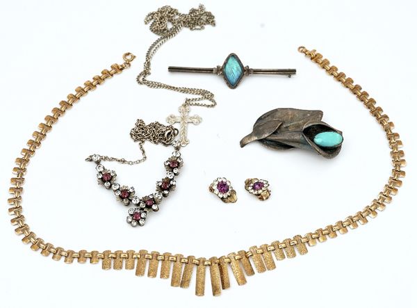 A 9ct gold collar necklace and further jewellery (6)