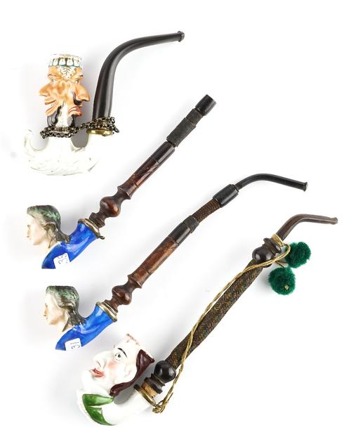 FOUR GERMAN NOVELTY PORCELAIN PIPES (4)
