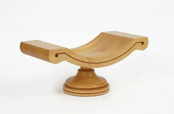 LINLEY; An U-shaped sycamore fruit bowl/cheese stand