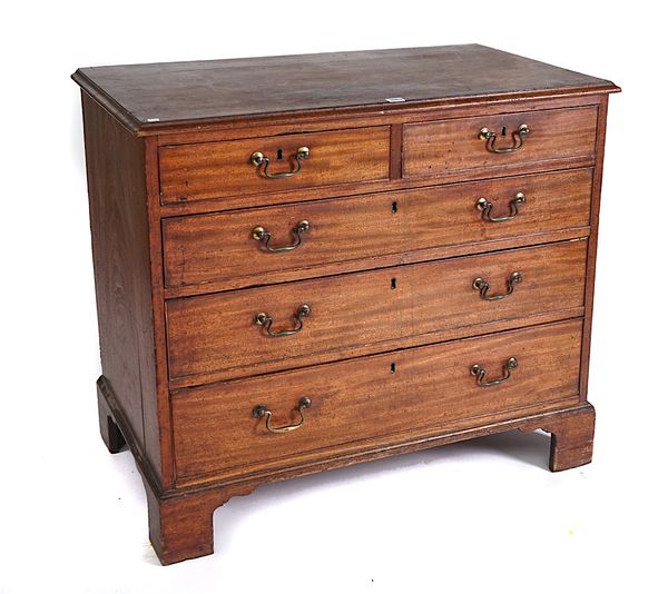 A MID-18TH CENTURY CROSSBANDED MAHOGANY CHEST OF DRAWERS