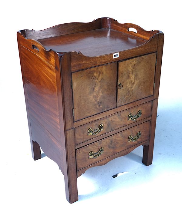 A MID-18TH CENTURY MAHOGANY TRAY TOP NIGHT COMMODE