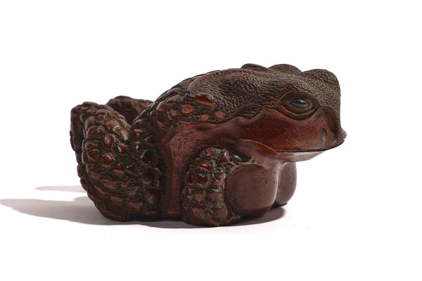 A JAPANESE WOOD OKIMONO OF A TOAD