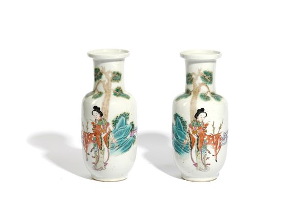 A PAIR OF CHINESE FAMILLE-ROSE VASES (2)