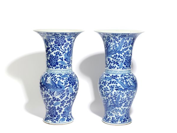 A PAIR OF CHINESE BLUE AND WHITE YENYEN VASES (2)