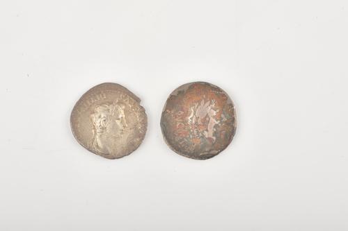 7. AUGUSTUS (27 -AD 14), DENARIUS, LUGDUNUM 15-13 BC (2)