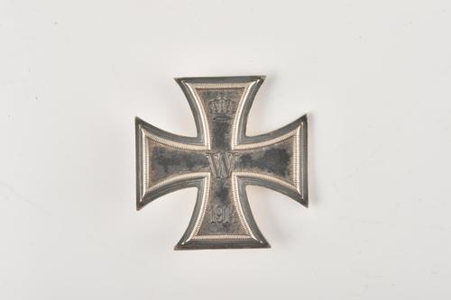 A GERMAN FIRST WORLD WAR PERIOD IRON CROSS