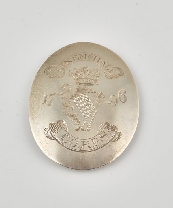 AN IRISH OFFICER'S OVAL CROSS BELT PLATE