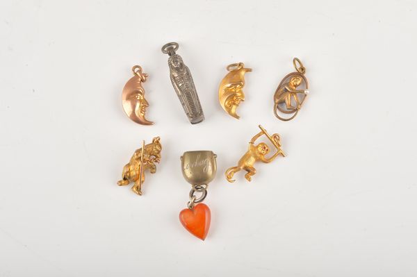 TWO SIMILAR GOLD CHARMS AND SIX FURTHER PENDANTS AND CHARMS (8)