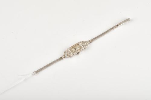 A LADY'S DIAMOND SET BRACELET WRISTWATCH