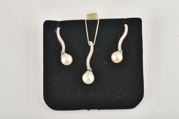 A DIAMOND AND CULTURED PEARL PENDANT NECKLACE AND MATCHING PAIR OF EARRINGS (3)