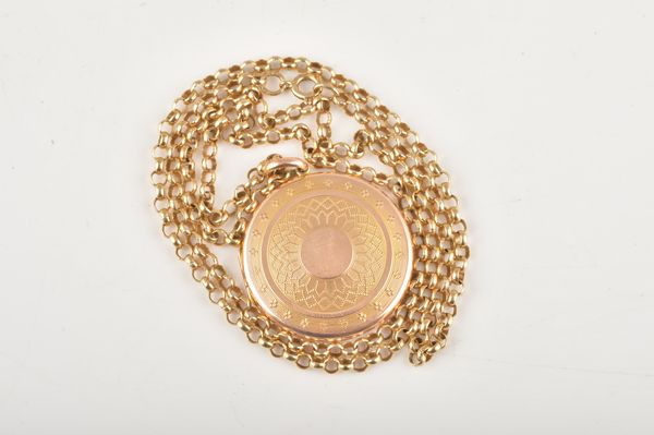 A 9CT GOLD CIRCULAR PENDANT LOCKET WITH A 9CT GOLD NECKCHAIN (2)