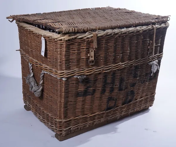 A LARGE RECTANGULAR WICKER LIFT TOP CHEST, WITH ROPE HANDLES