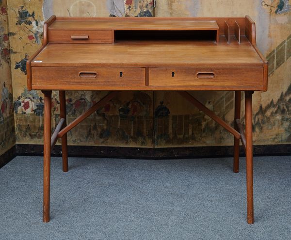 ARNE WHAL IVERSEN; A MODEL 56 TEAK WRITING DESK