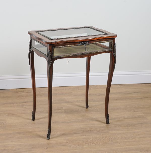 A 19TH CENTURY MARQUETRY INLAID ROSEWOOD BIJOUTERIE TABLE