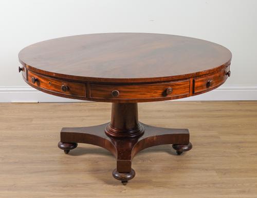 AN EARLY 19TH CENTURY MAHOGANY DRUM TABLE