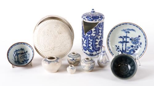 A GROUP OF SHIPWRECK PORCELAINS