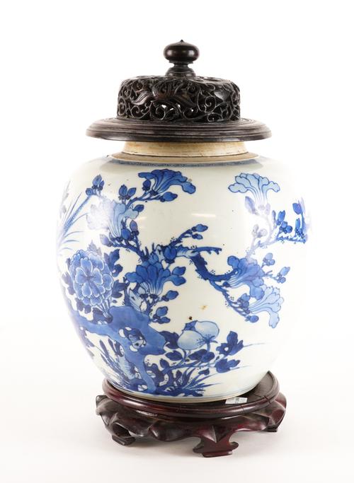 A CHINESE BLUE AND WHITE GINGER JAR