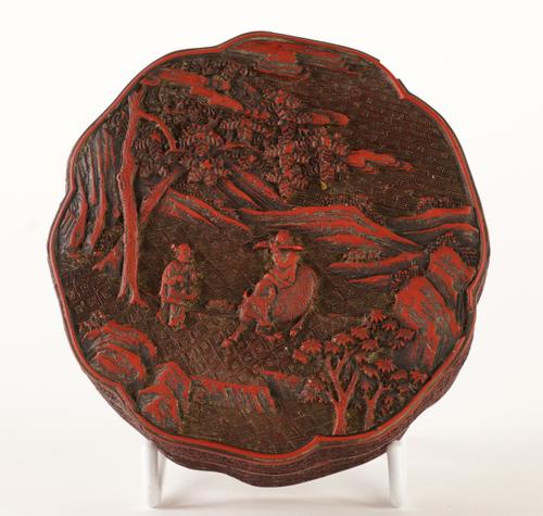 A CHINESE CINNABAR LACQUER BOX AND COVER (2)