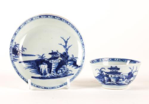 A CHINESE BLUE AND WHITE TEABOWL AND SAUCER FROM THE NANKING CARGO (2)