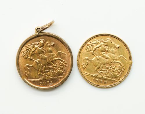 AN EDWARD VII HALF SOVEREIGN AND A GEORGE V HALF SOVEREIGN (2)